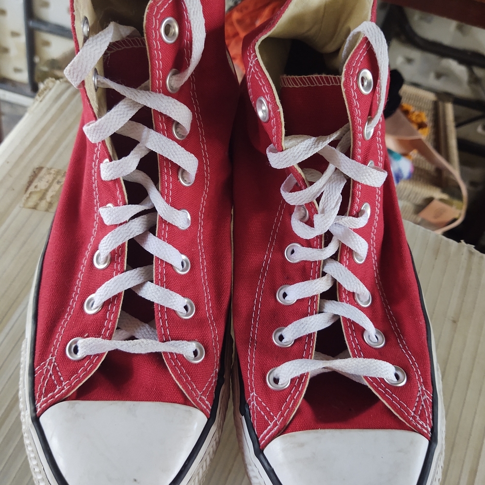 Converse tennis shoes Let's bundle! For a better deal!